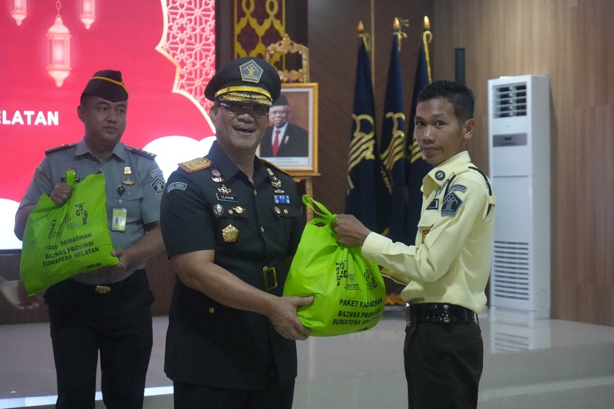 Kantor Wilayah Kementerian Hukum dan HAM Sumatera Selatan Berbagi Berkah di Bulan Ramadhan