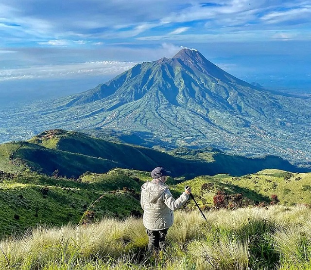 Mengintip Keindahan Gunung Merbabu, Pesona Alam Unggulan Jawa Tengah