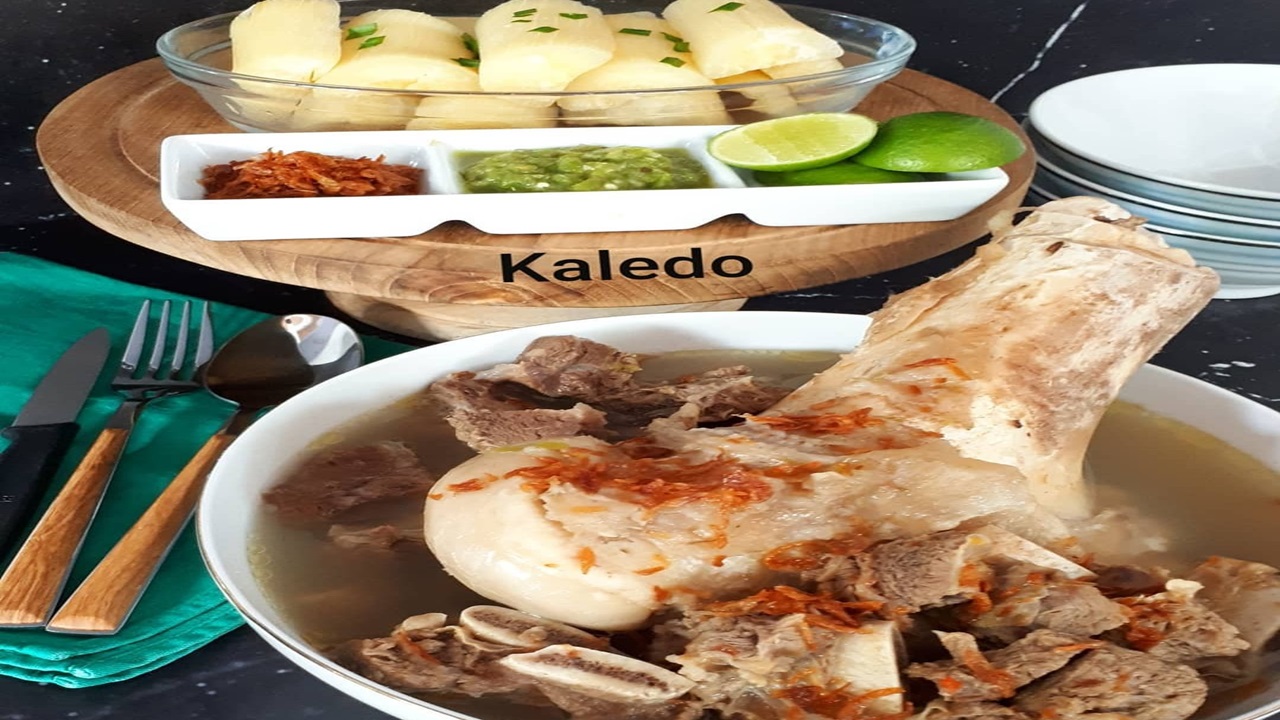 Nikmatnya Seruput Sumsum Kaledo, Sup Legendaris dari Donggala