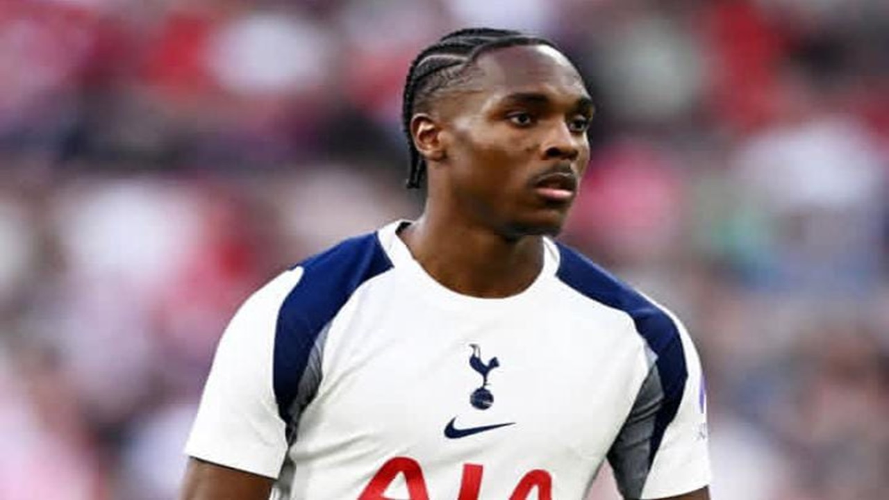 Tottenham Kutuk Pelaku Rasisme terhadap Mathys Tel, Sebut sebagai “Pengecut”