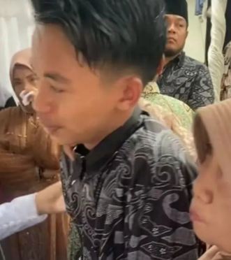 Drama Air Mata di Pernikahan: Kisah Menyentuh Pria yang Salah Dikira Mantan Pengantin