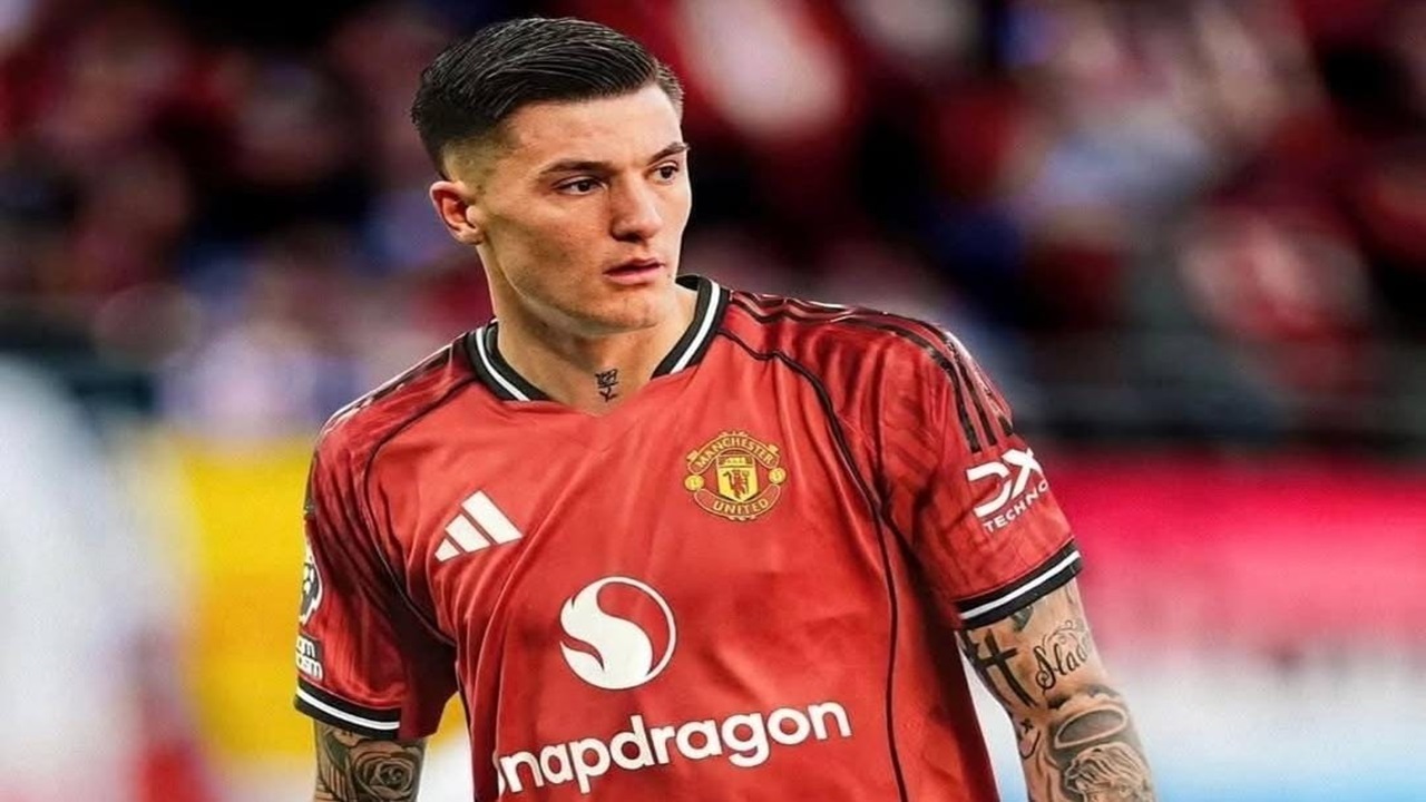 Akankah Benjamin Šeško Jadi Puzzle Terakhir Manchester United Di Lini Depan?