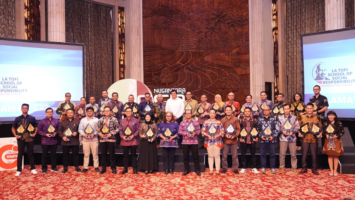Raih 43 Penghargaan di Nusantara CSR Awards 2025, PLN Terima Predikat Platinum SDGs