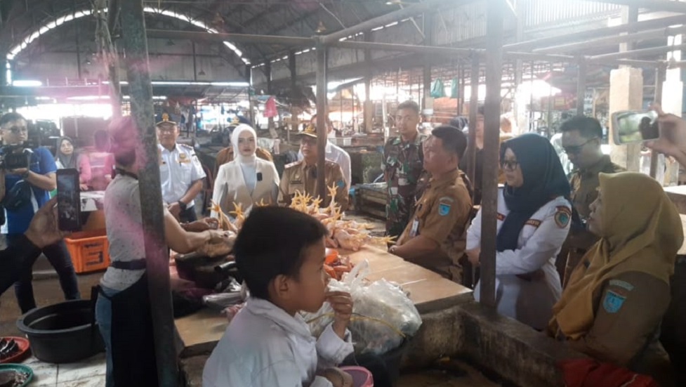 TPID Ogan Ilir Monitoring Harga Jelang Natal 2025 & Tahun Baru 2026 di Pasar Indralaya