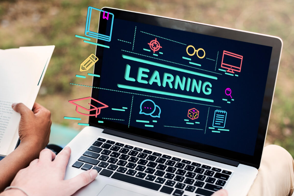 Inilah 7 Contoh Platform E-learning yang Banyak Digunakan Dalam Melakukan Pembelajaran Secara Online!
