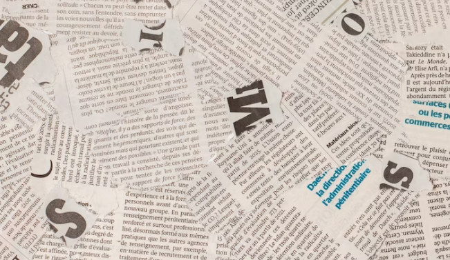 Koran Pertama Kali Muncul di Dunia: Melepaskan Kabar ke Berbagai Penjuru
