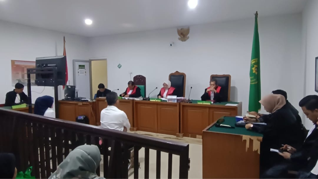 Majelis Hakim Tolak Eksepsi Kedua Terdakwa, Sidang Korupsi PMI Palembang Lanjut ke Tahap Pembuktian