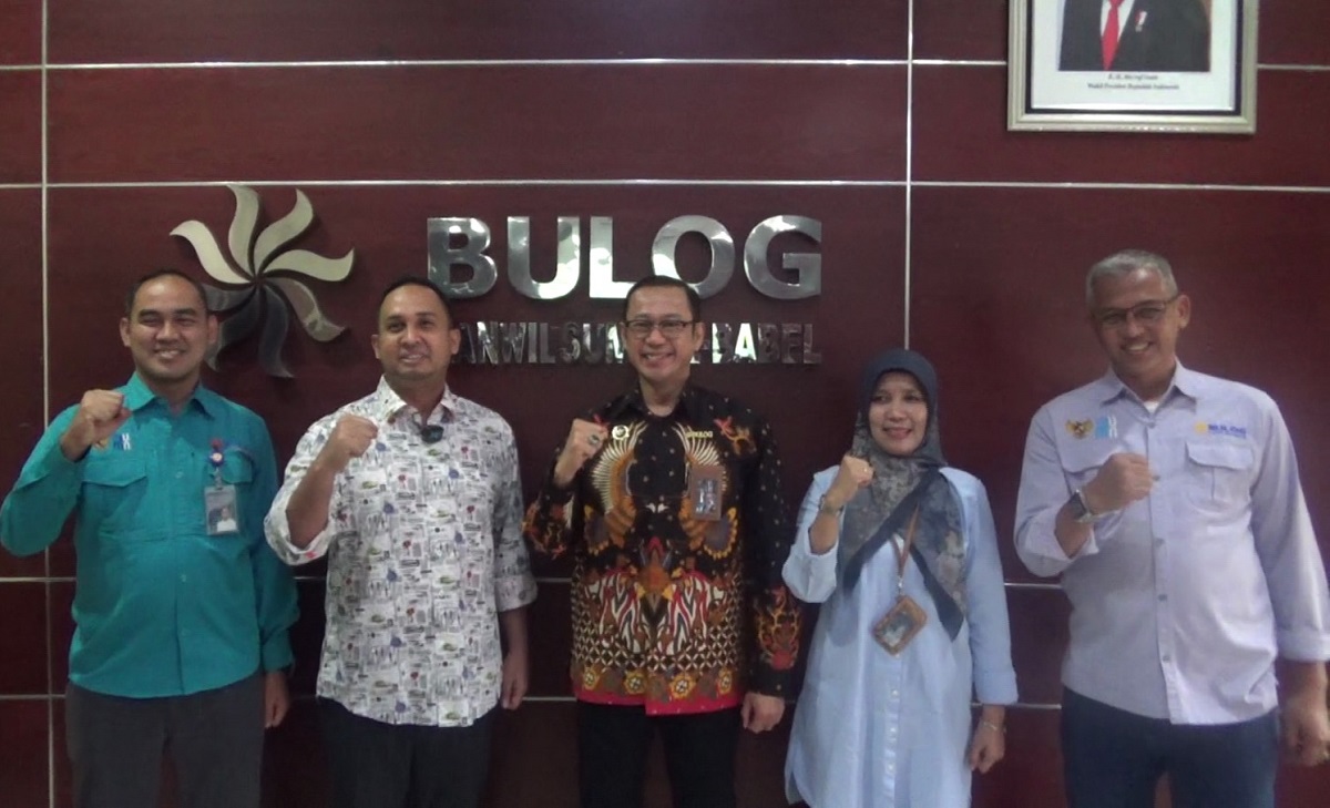 M Hidayat Kunjungi Perum Bulog Kanwil Sumsel Babel dalam Reses Dapil III DPRD Kota Palembang