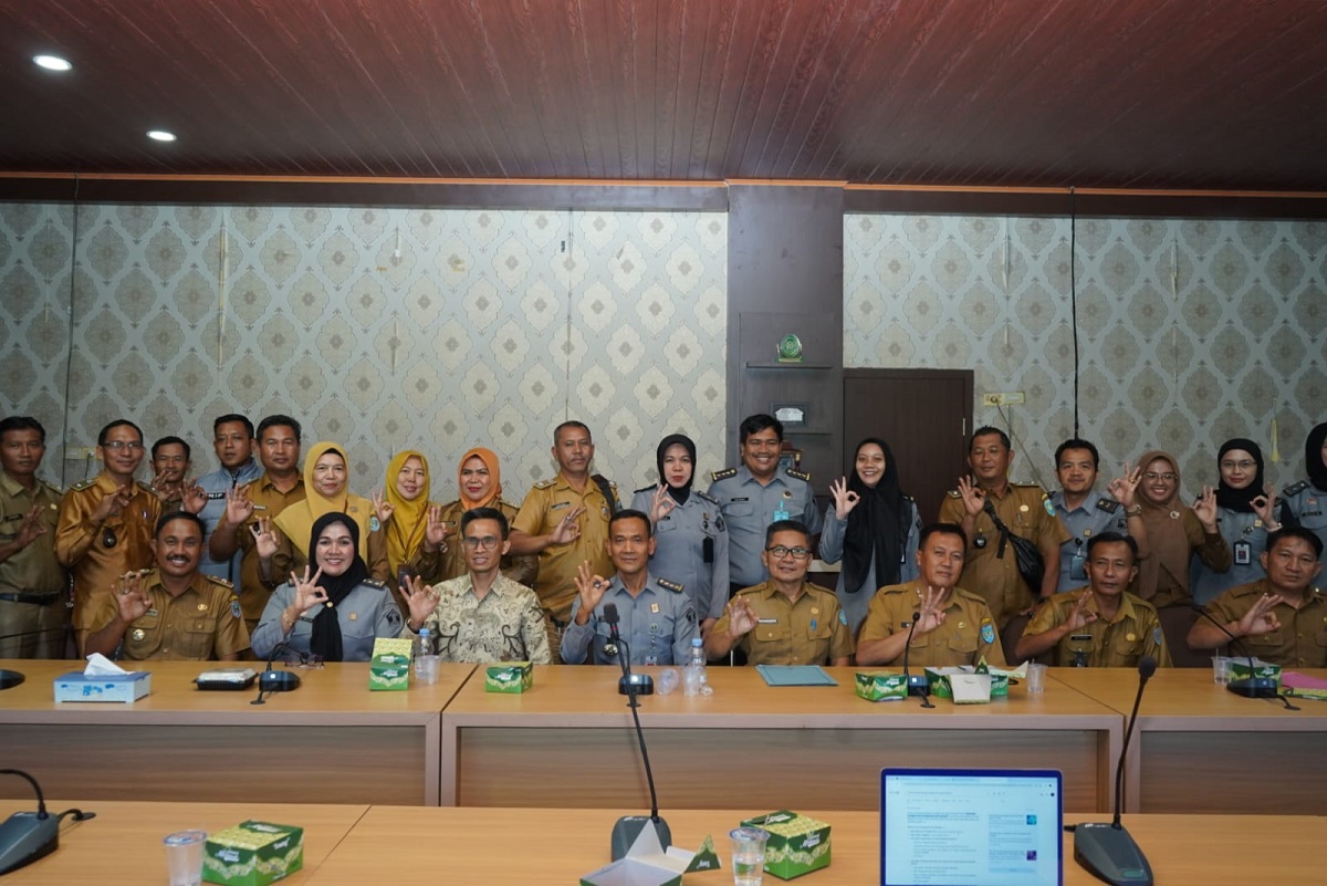 Kakanwil Kemenkum Sumsel Dorong Pembentukan Koperasi Merah Putih dan Posbakum Desa di OKU Selatan