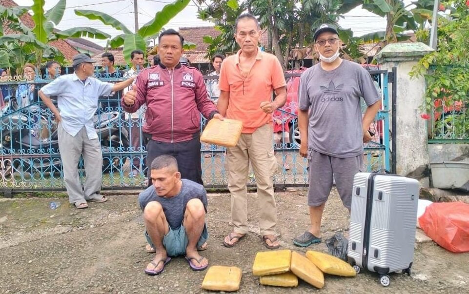 Bravo! Polsek Sukarami Ungkap Peredaran Ganja Kering 17 Kilogram di Palembang