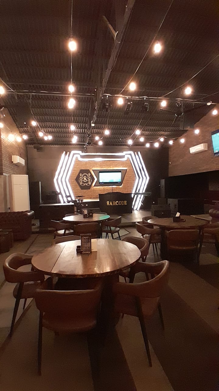 8arcode Resto & Beer House Palembang Menyajikan Menu Lokal Hingga Internasional 