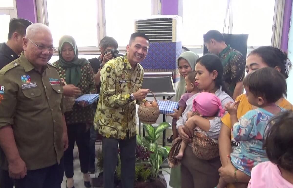 Pemkot Palembang Tekan Angka Stunting, 66 Balita Stunting Terima Bantuan Telur dan Susu