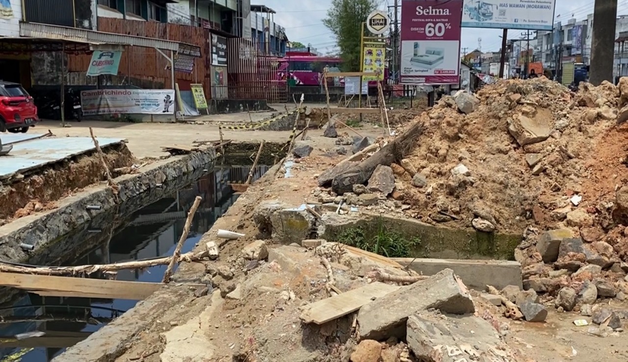 Warga Keluhkan Galian Drainase, Walikota Minta Laporan Tertulis 