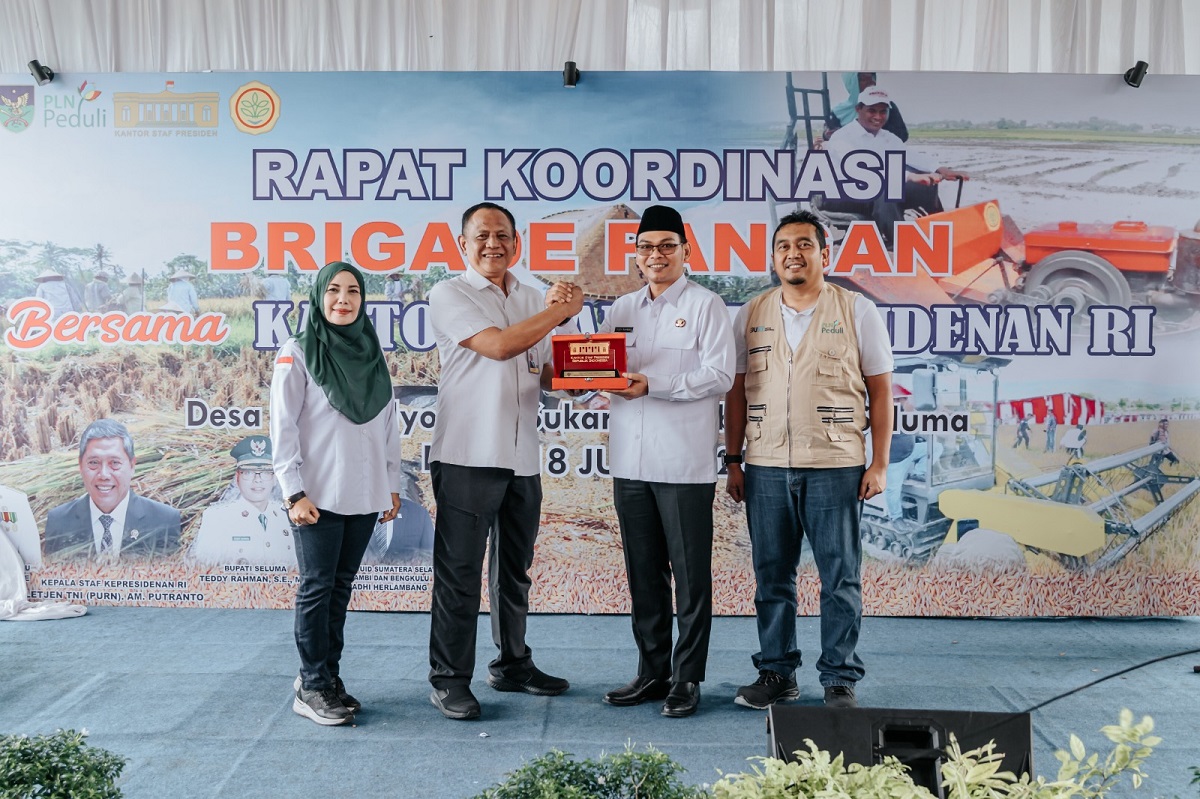 PLN UID S2JB Dukung Ketahanan Pangan Nasional melalui Program Electricfying Agriculture