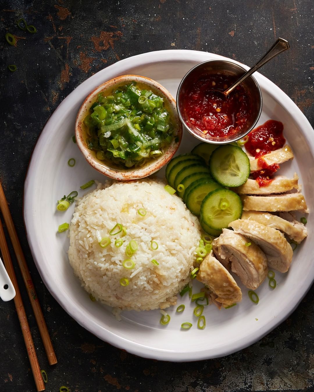 Hainanese Chicken Rice: Resep Keluarga dengan Sentuhan Khas Singapura