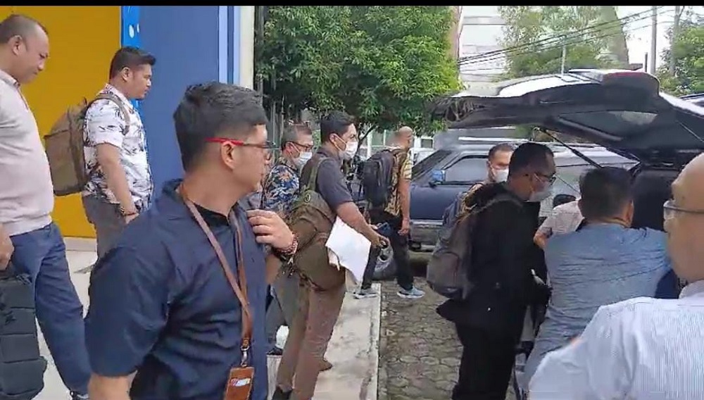 Tim KPK Geledah Kantor Dinas PUPR  Muba Terkait Proyek Jalan Rp 200 Miliar