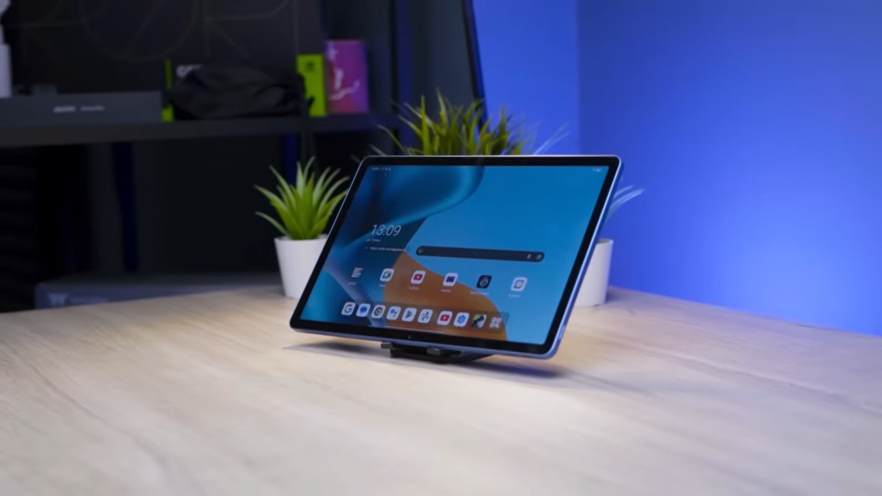 Teknologi Fast Charging Moto Pad 2026: Cukup Cepat untuk Kelasnya?