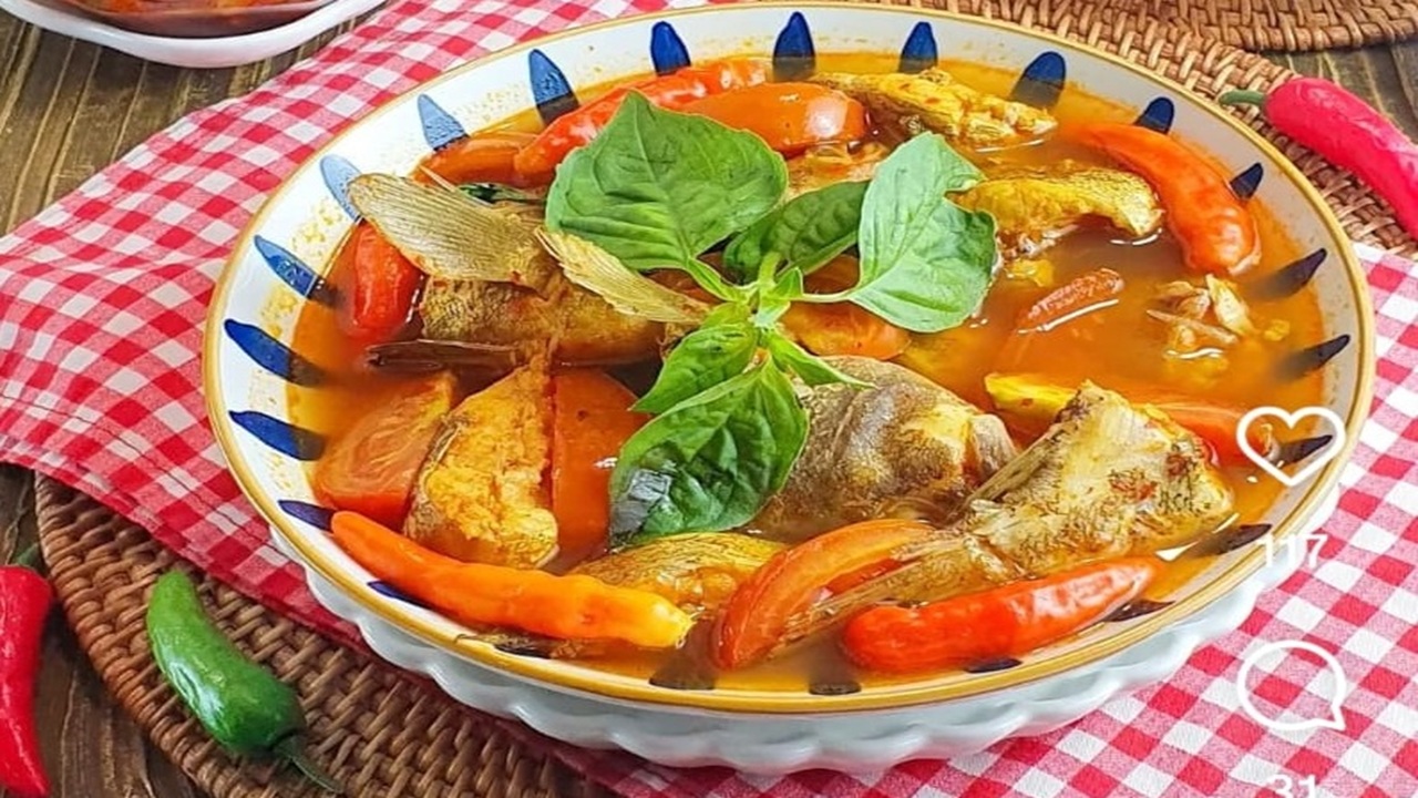 Patin Asam Nanas: Perpaduan Rasa Khas Palembang yang Sulit Dilupakan!