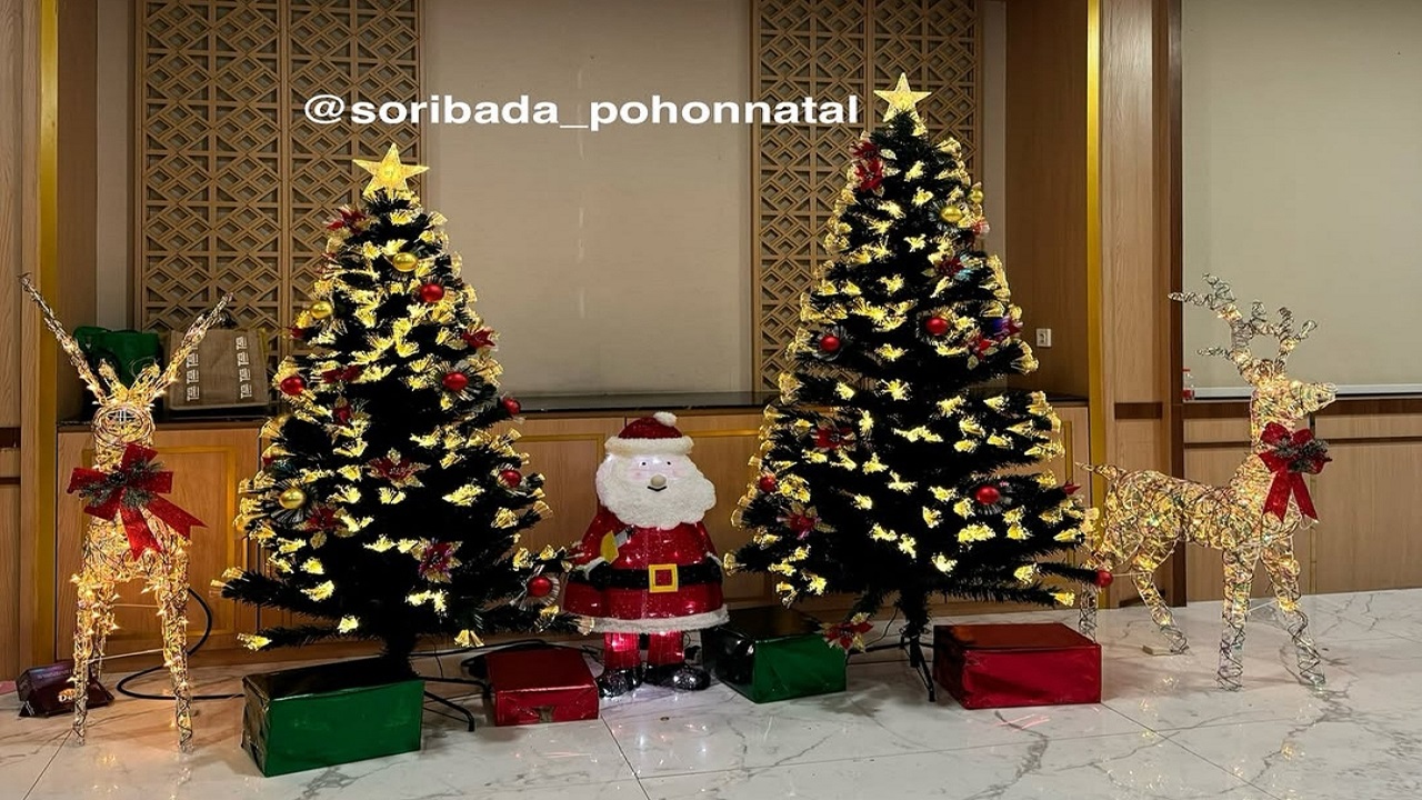 12 Ide Kreatif untuk Menghias Pohon Natal agar Lebih Meriah dan Unik