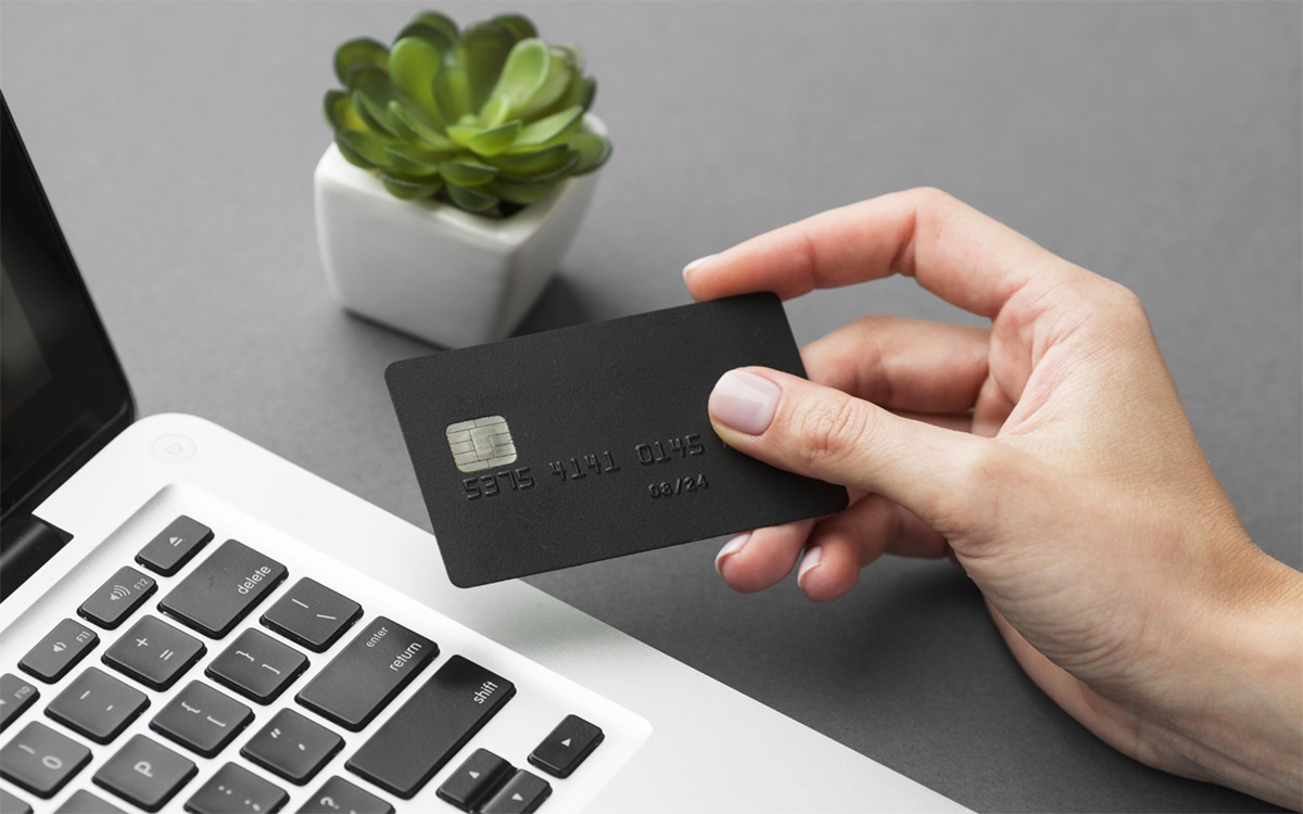Tips Keuangan: Cara Aman Bertransaksi Digital dan Kartu Kredit