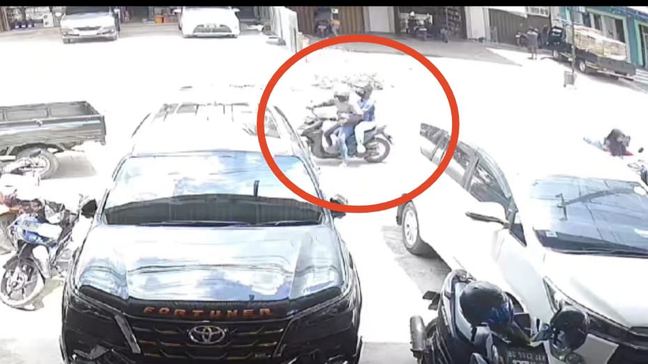 Dua Pelaku Curanmor di Palembang Ditangkap, Aksi Terekam CCTV dan Viral di Medsos