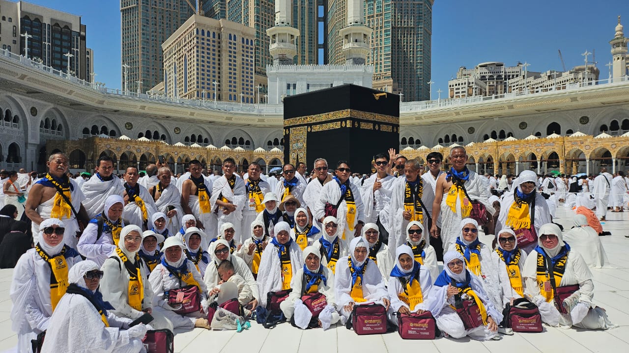 Penuh Haru, 433 Jemaah Asal Palembang Tunaikan Umroh Perdana di Tanah Suci