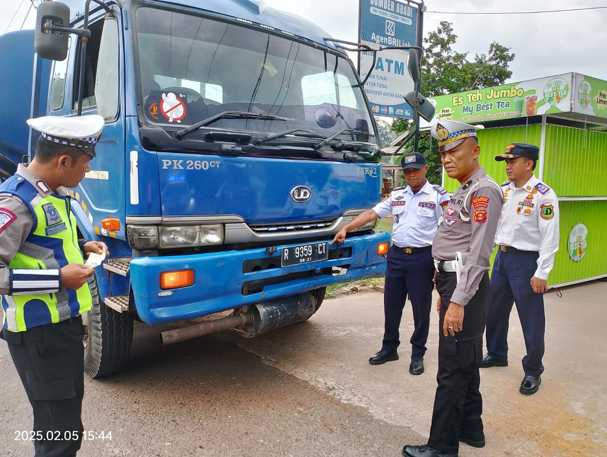 Operasi Besar! Tim Gabungan Tertibkan Kendaraan Over Tonase di Sungai Lilin-Keluang