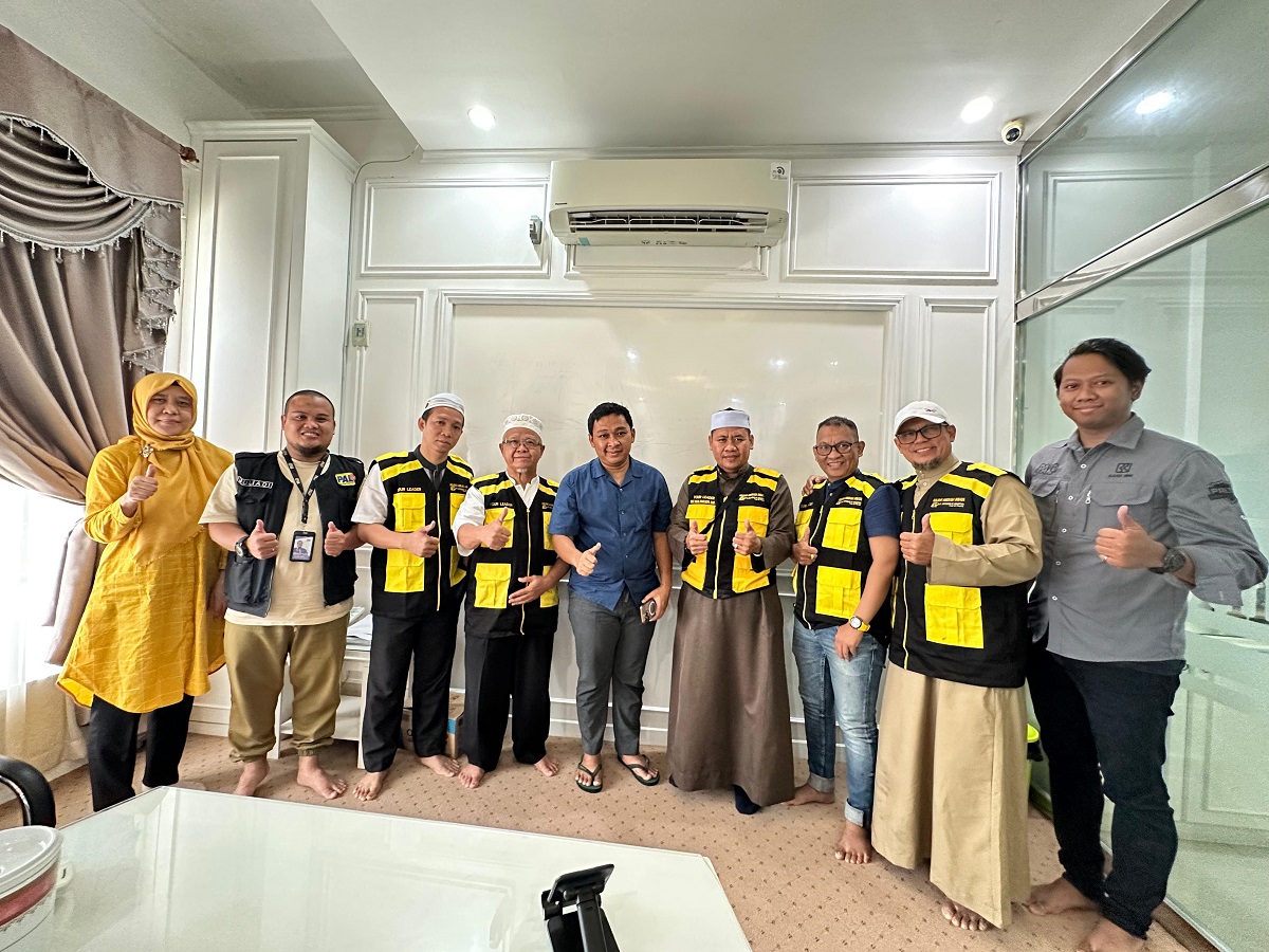 Rapat Umroh Charter 1 Pesawat! Bonus Umroh ke 3 dan Ziarah Hudaibiyah dari CEO H. Dedi Suparman