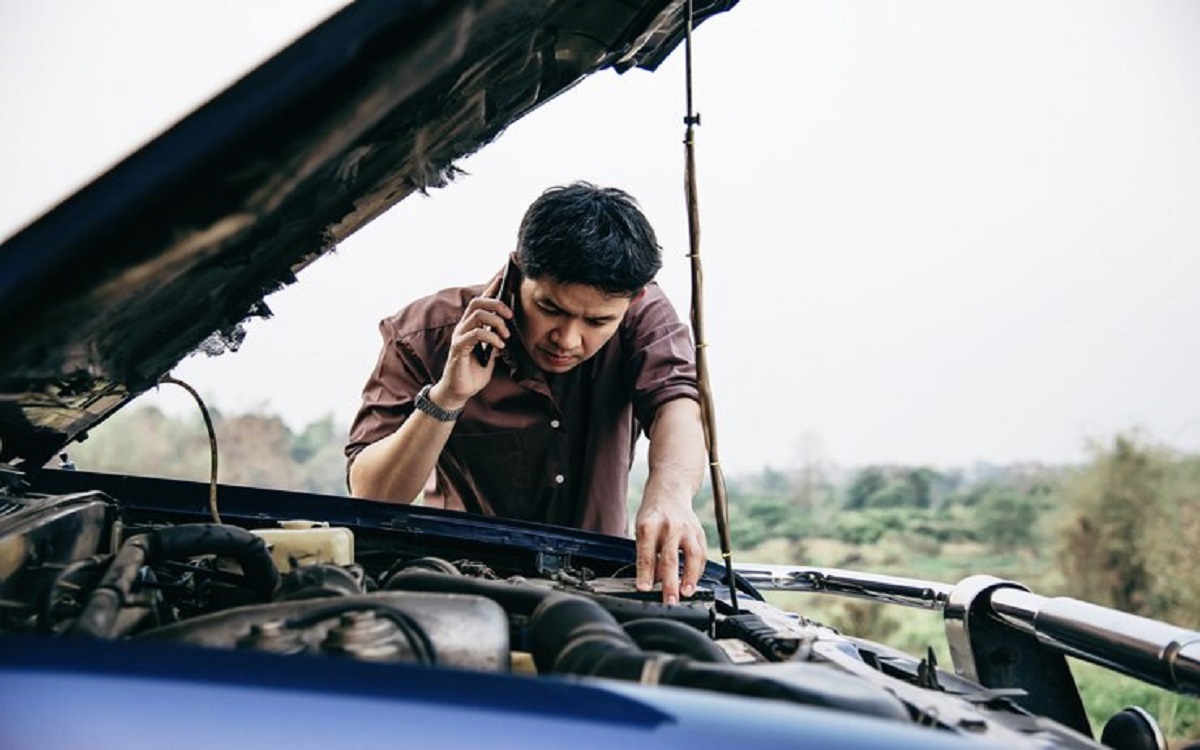 Mobil Mogok Saat Mudik Lebaran? Jangan Panik, Lakukan Langkah Ini untuk Mengatasi!