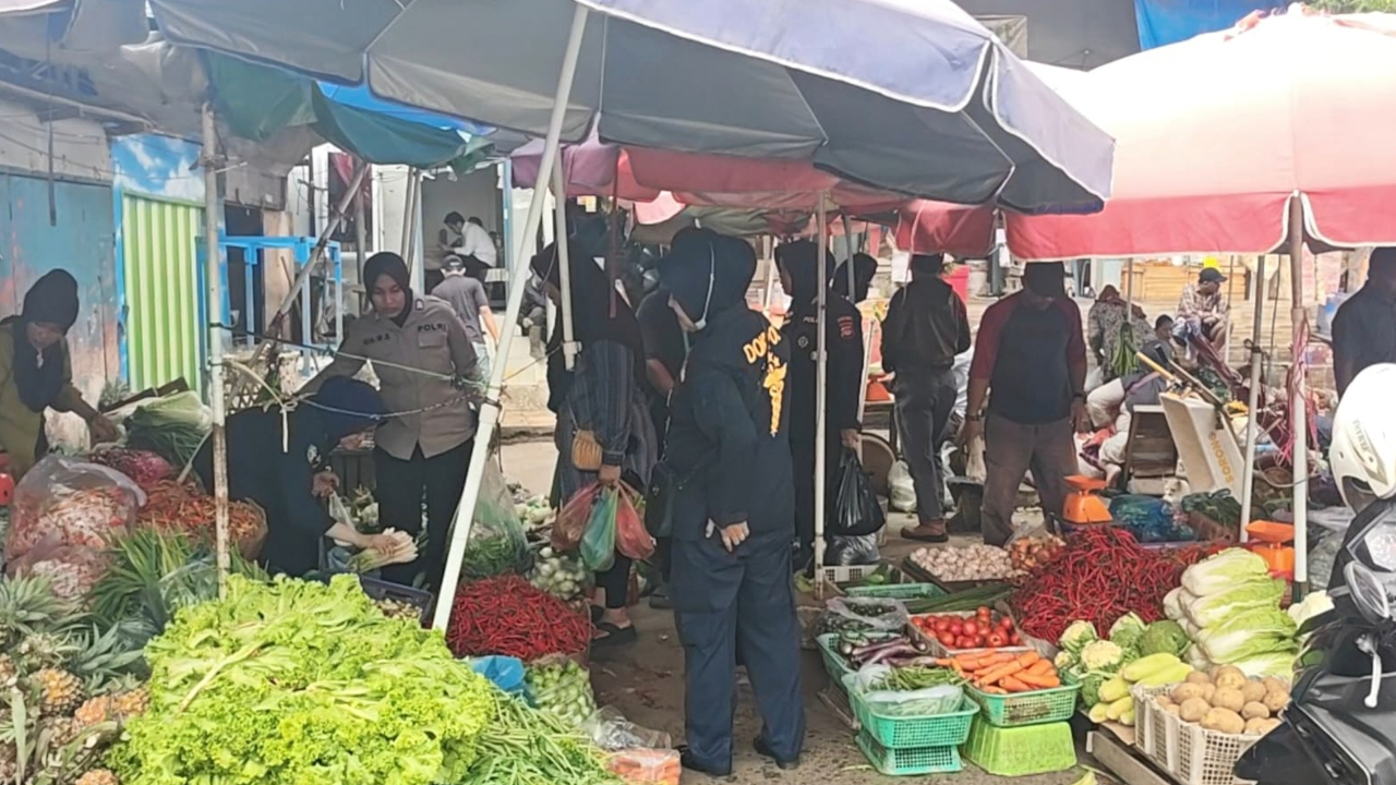 Harga Cabai Merah Terjun Bebas Pascalibur Idulfitri 1447 H, Aktivitas Pasar KM 5 Palembang Kembali Normal