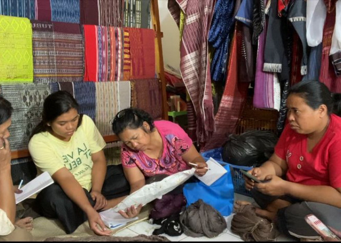 BRI Dorong Klaster Tenun Ulos Bangkit, Perempuan Lokal Makin Berdaya!