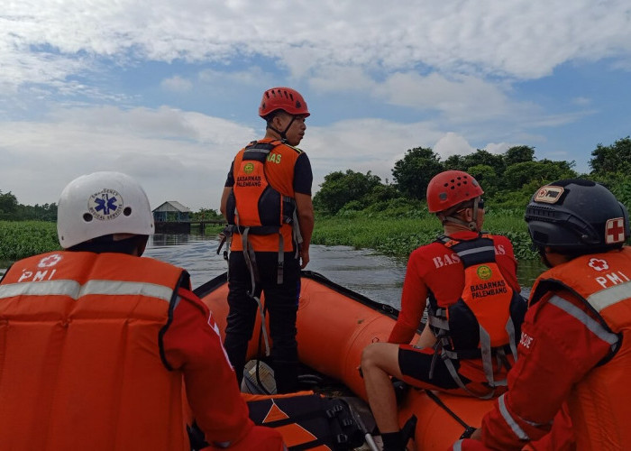 Diduga Mabuk, Seorang Pria Gaek Jatuh ke Sungai Borang Saat Lebaran Idulfitri Hari Kedua