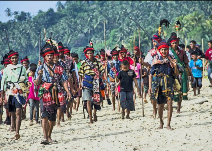 Keunikan Upacara Adat di Indonesia, Studi Kasus Ritual Pasola di Sumba