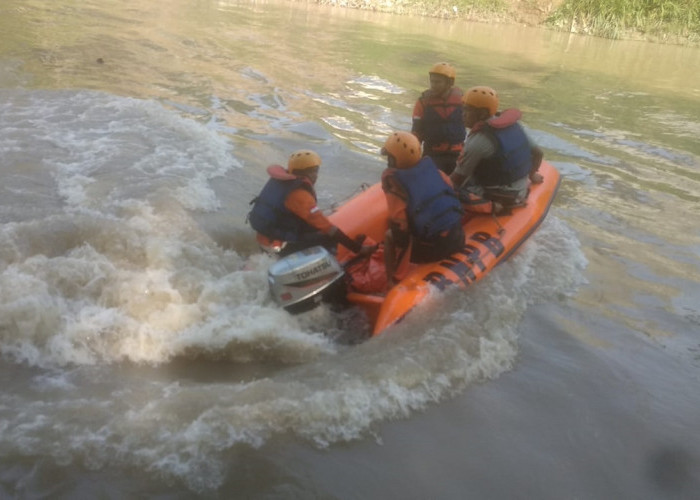 Naflo Bocah 9 Tahun Tenggelam di Sungai Enim Selepas Berenang Bersama 4 Bocah Lainnya