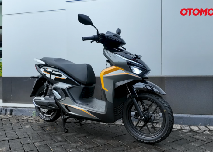 Indomobil EMotor Sprinto EV: Skuter Listrik Sporty dengan Performa Nendang dan Fitur Melimpah