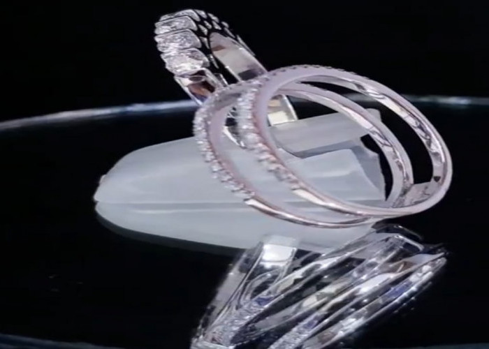 Tren Perhiasan Emas Putih di Palembang Meningkat, Imbas Lonjakan Harga Emas Kuning 2025