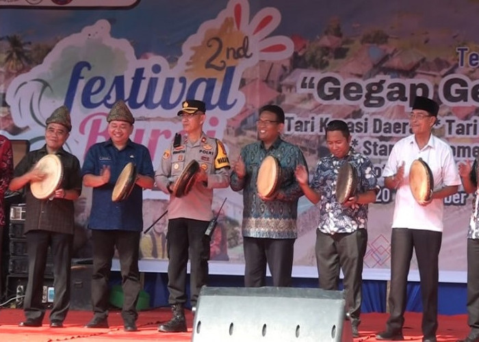 Wakil Bupati Ogan Ilir Buka Festival Burai 2023, Seni Budaya Khas Ogan Ilir Tampil Meriah