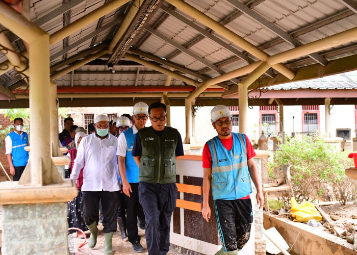 Direksi dan Relawan PLN Turun Langsung Pastikan Percepatan Pemulihan Fasilitas Umum di Aceh