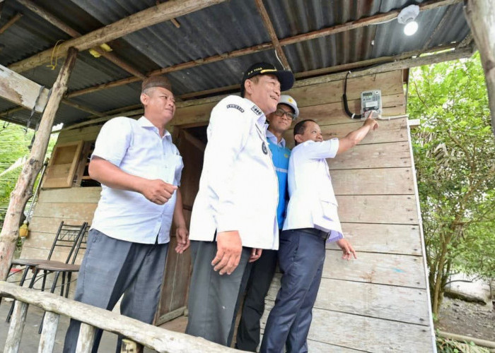 Merdeka dari Kegelapan, Cerita Warga Musi Banyuasin Akhirnya Nikmati Terang Lewat BPBL