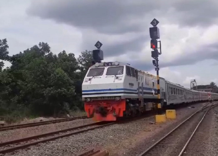 Uji Coba Jalur Ganda Stasiun Muara Enim-Muara Lawai, KAI Imbau Warga Lebih Waspada!