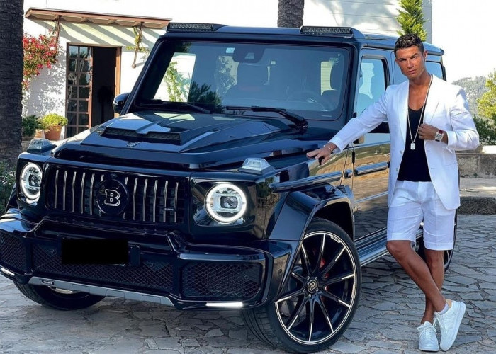 12 Koleksi Mobil Mewah Cristiano Ronaldo, Mana Sih Mobilnya yang Paling Mahal Seharga Rp167 Miliar?
