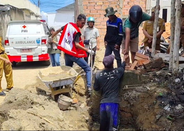Warga Paras Jaya 2 Heboh Temuan Tulang Belulang di Pekarangan Rumah