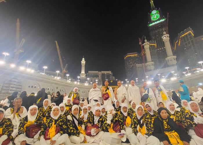 Penuh Haru, 433 Jemaah Selesaikan Rukun Umrah Pertama Bersama Holiday Angkasa Wisata