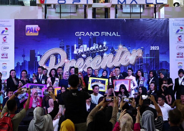 Enam Finalis Terbaik Menjuarai Grand Final Audisi Presenter PALTV 2023 di OPI Mall