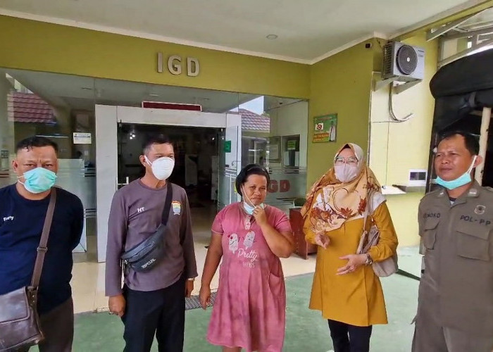 Sering keluar Rumah Tanpa Busana, ODGJ Dijemput Dinsos Kota Palembang