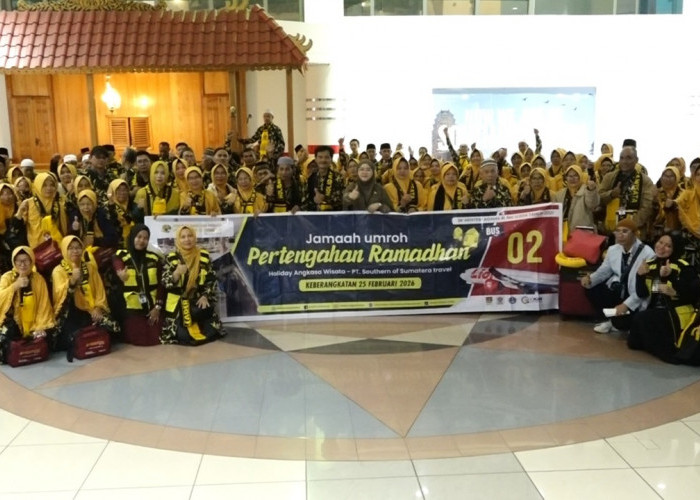 Pertengahan Ramadhan, Holiday Angkasa Wisata Berangkatkan Jemaah Umrah Paket 13 Hari ke Tanah Suci