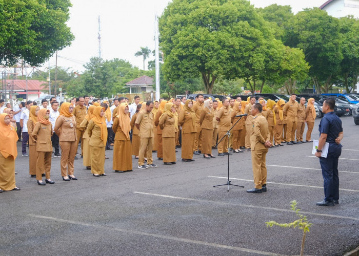 Wakil Bupati Rohman Perdana Pimpin Apel Pagi Di Pemkab Muba