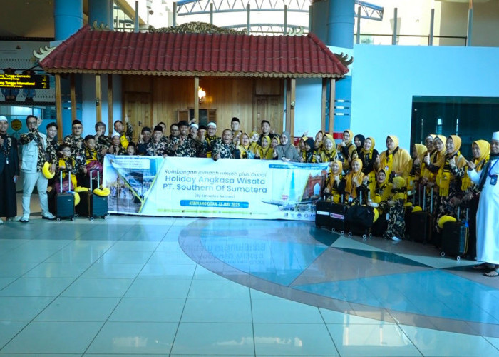 Holiday Angkasa Wisata Kembali Berangkatkan 45 Jemaah Umroh Plus Dubai dengan Emirates Airline