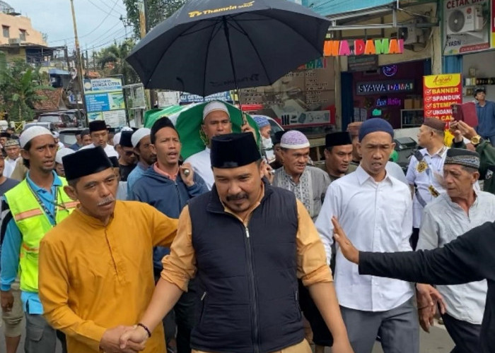 Rasa Duka Mendalam Iringi Wafatnya Al Ustadz Anshori Madani