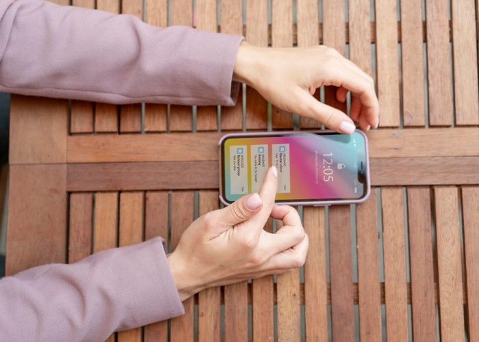 Adu Baterai Jumbo: Redmi Note 14 vs Samsung Galaxy A15